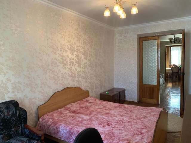 Апартаменты Сдаётся 3х-комнатная квартира в г. Гагра Гагра-34