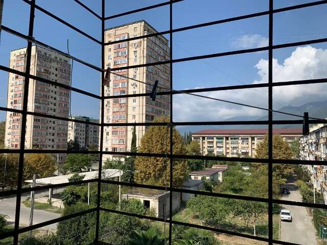 Апартаменты Сдаётся 3х-комнатная квартира в г. Гагра Гагра-38